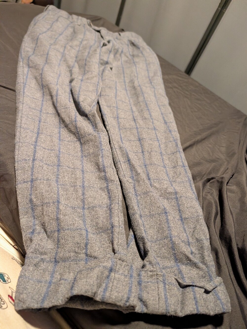 Men's Gray Plaid Lounge Pants with Blue Windowpane 30x32 Tallia